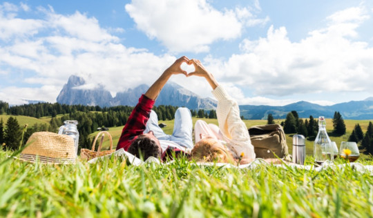 romantic weekend - couple in the nature